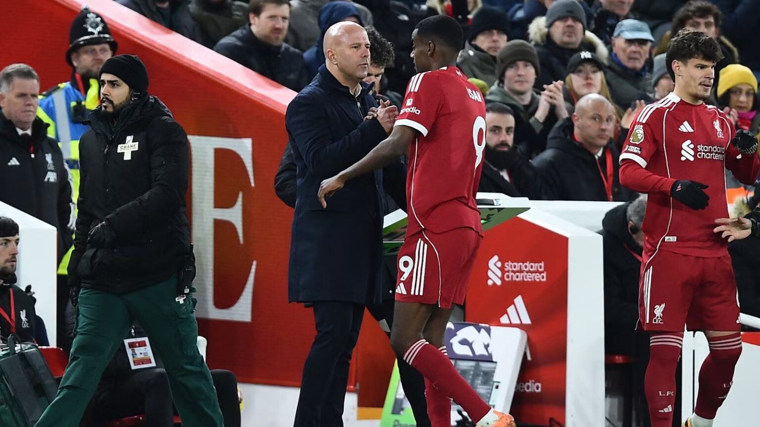 Jamie Carragher slaps £280,000 salary on Liverpool star who had no 'excuses' against Sunderland