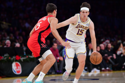 Austin Reaves injured: Lakers star guard (calf) out for at least four weeks, reports say