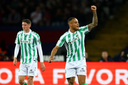 Leeds are currently prioritizing a £35m move to sign the South American defender ahead of Juventus.