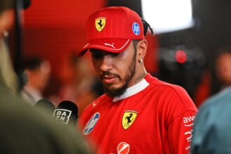 Lewis Hamilton on F1 holiday: no one will be able to contact me