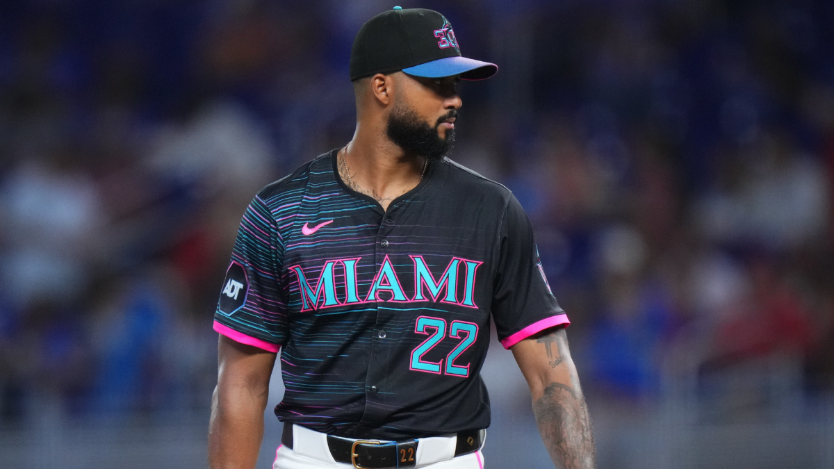 MLB Rumors: Update on Marlins' Sandy Alcantara, Cardinals' plans after Willson Contreras trade