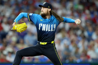 MLB Rumors: Phillies trade former All-Star relief pitcher to Royals, Pirates finalize deal for Brandon Lowe