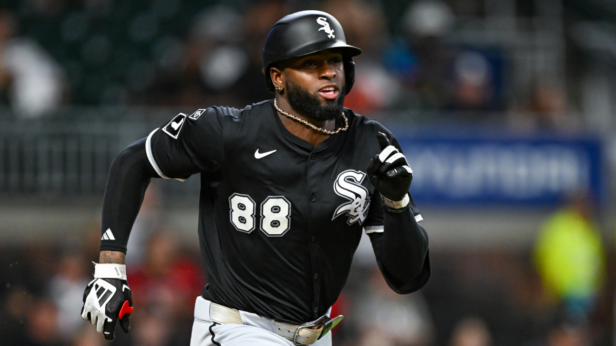 MLB Rumors: Reds in talks with White Sox to trade Luis Robert Jr. Mariners add offensive line helper