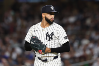 The Mets have signed former Yankees closer Devin Williams to a three-year, $45 million contract, according to reports.