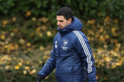 Mikel Arteta during an Arsenal training session