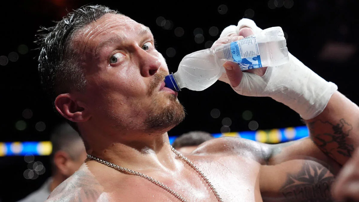 Oleksandr Usyk targets Deontay Wilder in next title defense: 'He's my first choice'