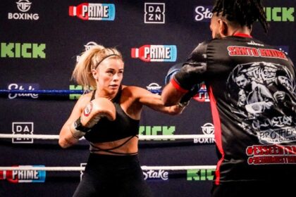 Paige VanZant hits pads in public training for boxing debut