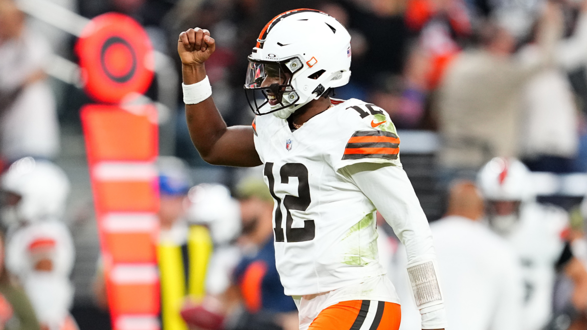 Shedua Sanders wins his first start in the NFL. Cowboys and Chiefs boost NFL playoff hopes