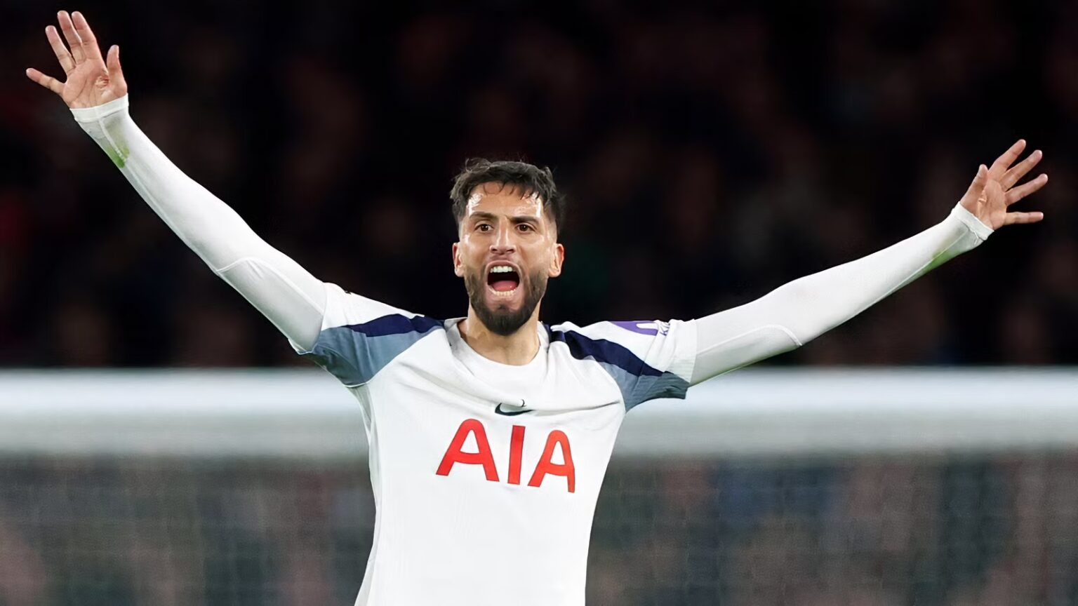 Spurs to step up bid for £100m 'machine'