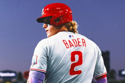 3 MLB free agent signed with Edwin Diaz and transferred to Los Angeles Dodgers