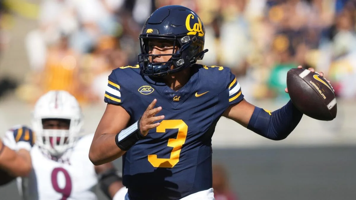 Today's featured games, best bets, odds: College bowl games, NBA and more