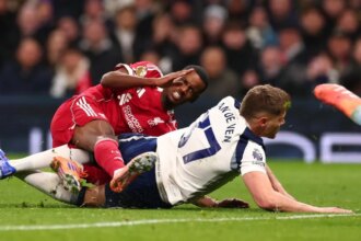Liverpool's Alexander Isak is suspected of breaking his foot in the game against Spurs and could be out for several months, reports say