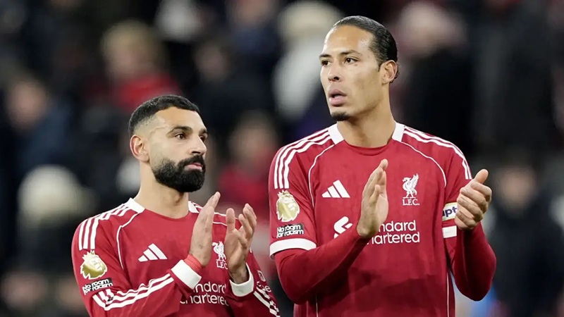 'It doesn't matter to anyone' - Liverpool captain Virgil van Dijk on conversation with Mohamed Salah after controversial interview (video)