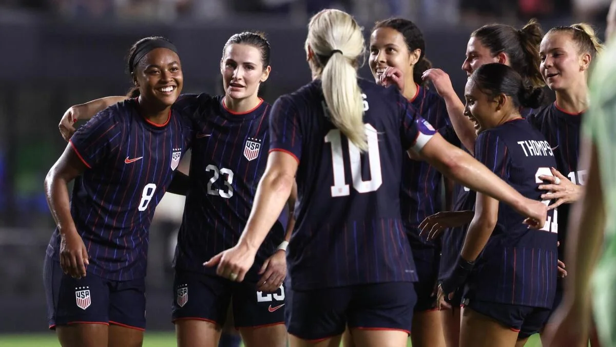 USWNT ends 2025 with an emphatic 2-0 victory over Italy, with goals from Catalina Macario and Jaydyn Shaw.