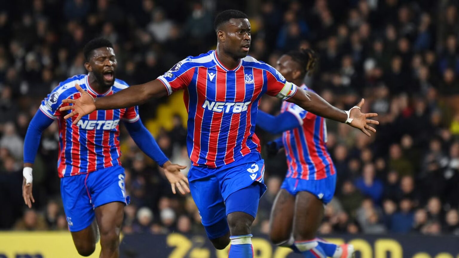 Arsenal's 'genuine championship favorite' signs for sensational £35m