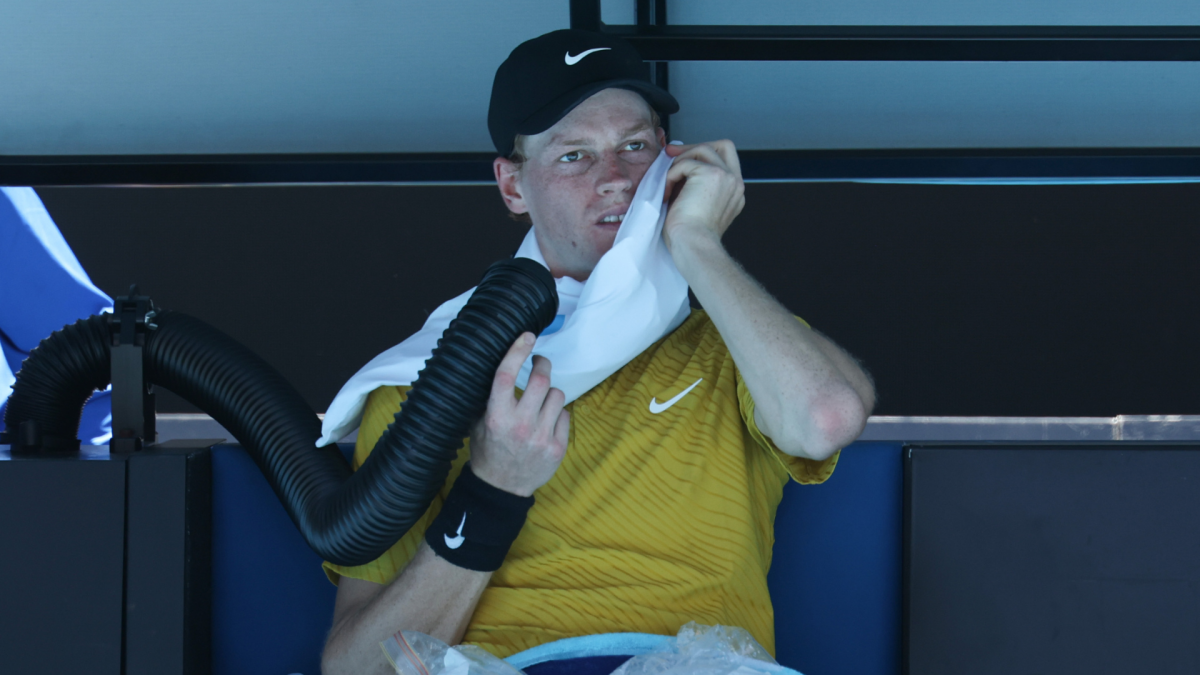 Australian Open: 'Lucky' Jannik Sinner is saved by heat rule and defeats Elliott Spizzilli (USA)