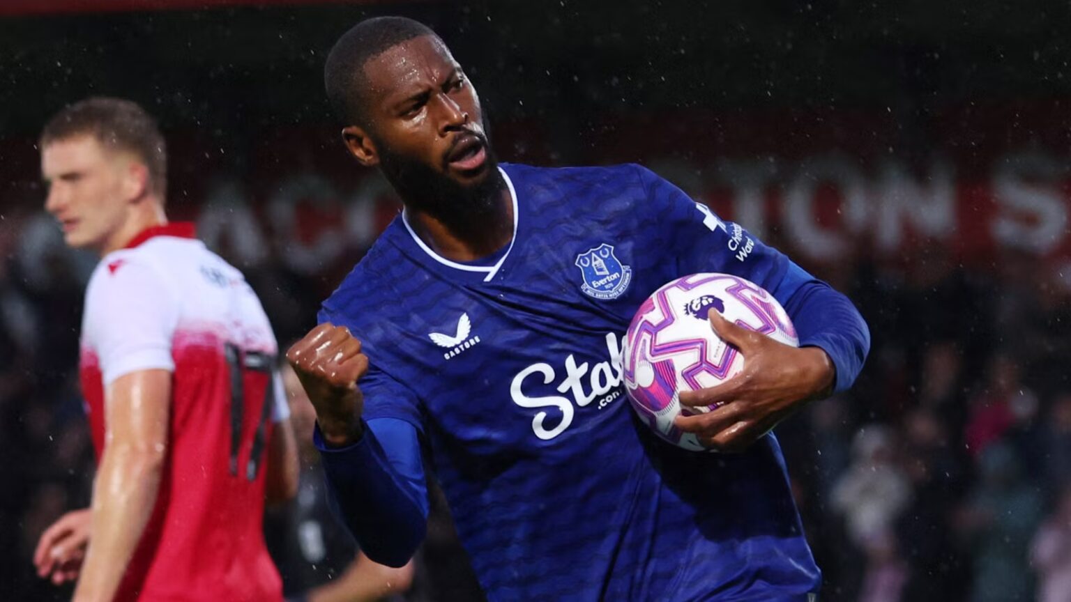 Everton engineer contract delay to sign 'extraordinary' £40m Bet upgrade