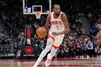 NBA player props, picks and odds: Fade out Kevin Durant in Friday's best bets