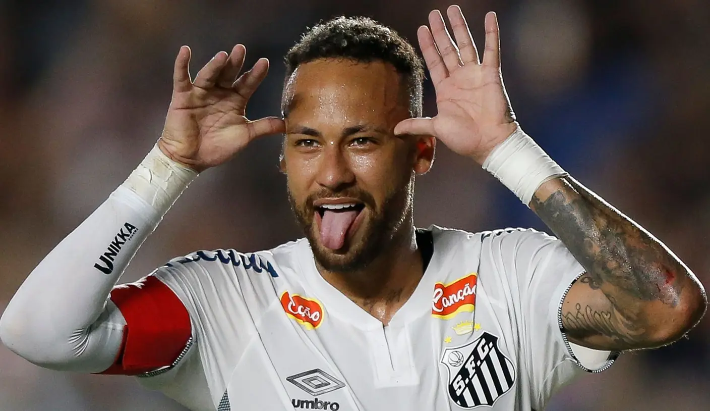Santos star signs new contract, no reunion between Lionel Messi and Neymar