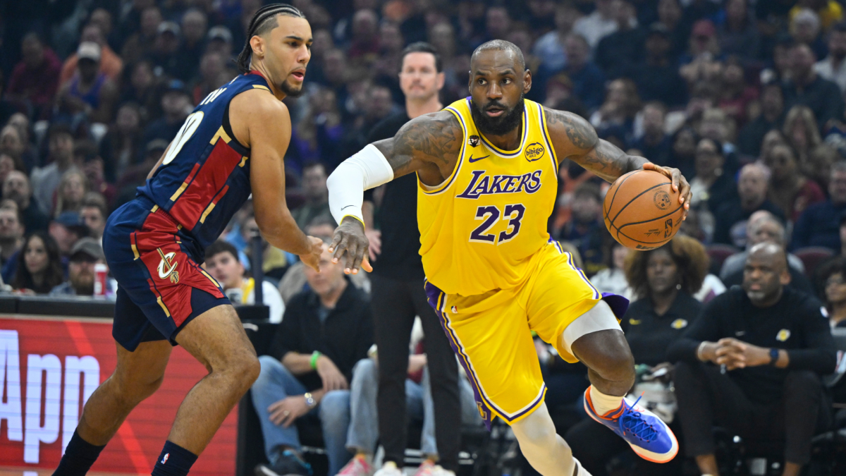 LeBron James returns to Cleveland: Lakers star impressed with Cavs tribute video