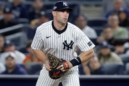 MLB Rumors: Yankees may bring back former MVP, Red Sox discuss starting pitcher via trade