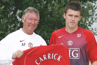 Manchester United move to sign midfielder 'Animal'