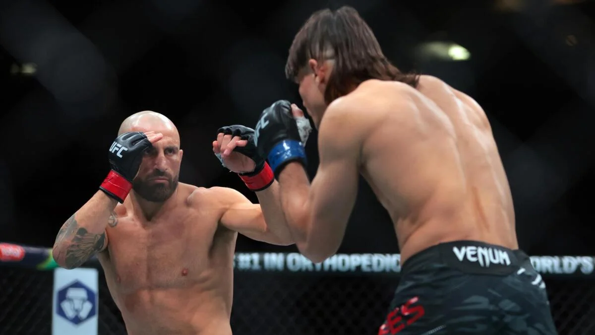 UFC 325 odds, lines, fight card, predictions: Volkanovski vs. Lopez 2 picks from the MMA model