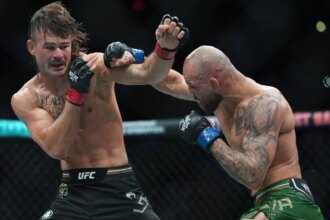 UFC 325 odds, fight card, predictions: MMA experts reveal Volkanovski vs. Lopez favorites and other fights