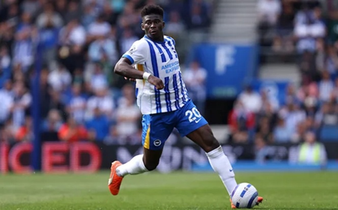 Carlos Baleva wants to move to Manchester United