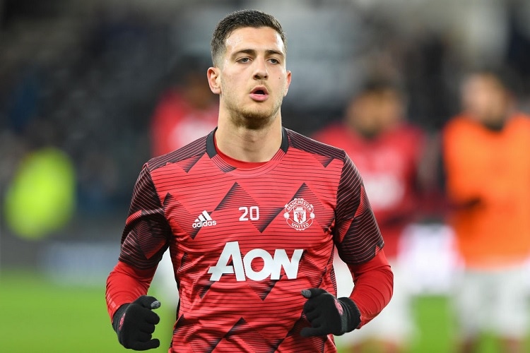 Bayern Munich sign Manchester United full-back Diogo Dalot