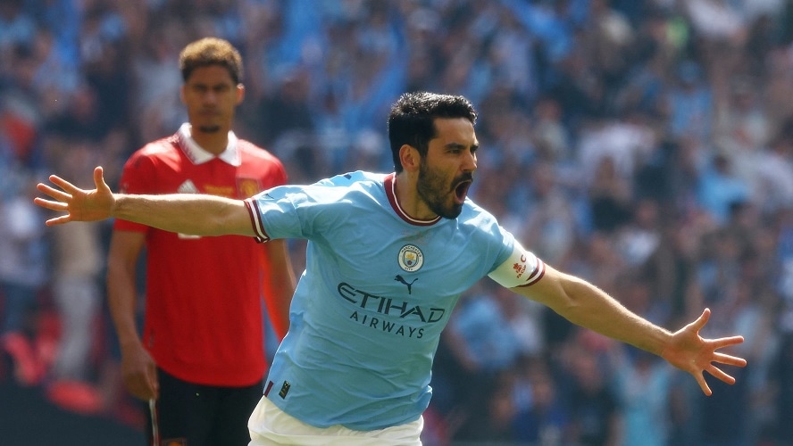 Former Manchester City midfielder Ilkay Gundogan hopes his former club can catch up with Arsenal in the race for the Premier League title (video)