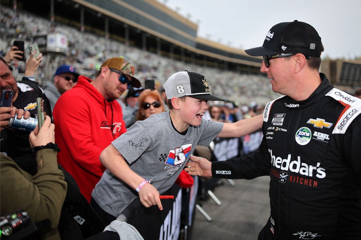 Pacific Life Insurance asks Kyle Busch to dismiss $8.5 million lawsuit