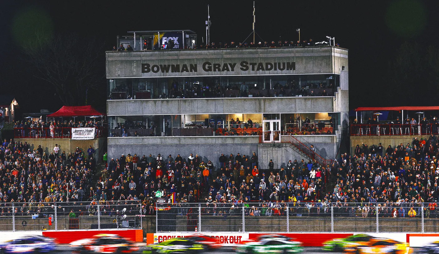 NASCAR preseason clash postponed to Monday due to snow