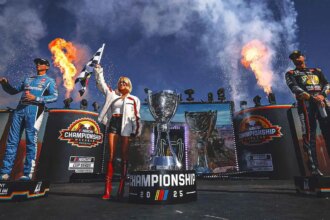 NASCAR returns to Chase format with 10-race championship round