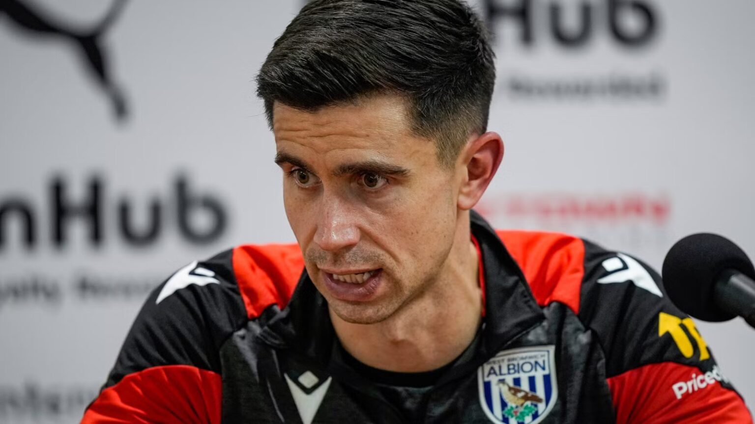 'Bielsa student' considering transfer to take West Brom job