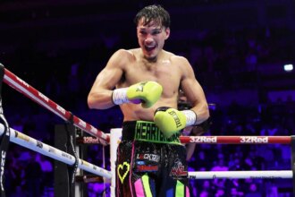 Brandon Figueroa defeats Nick Ball by 12th round KO to win featherweight title