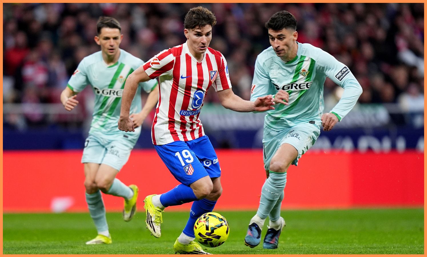 Julian Alvarez in action for Atletico Madrid vs Real Betis