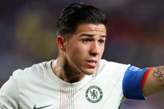 real madrid? PSG? Argentina's Enzo Fernandes is eyeing a move to Chelsea