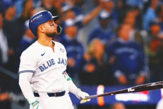 Former Blue Jays infielder Bo Bichette has reportedly signed with the Mets to play No. 3.