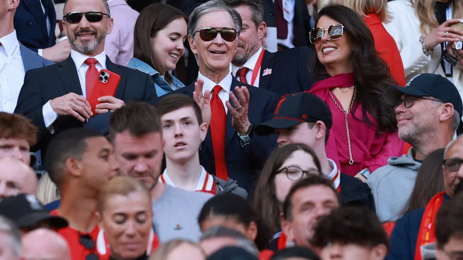 FSG are currently in contact to sign a "clinical" striker. He is a Liverpool fan since childhood.