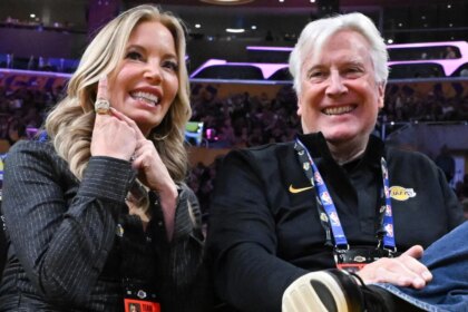 LA Confidential: Lakers reportedly plan to revamp front office to fit Dodgers image