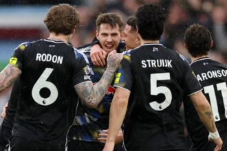 Leeds give Elland Road star gold medal and now he's worth more than Stutch