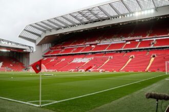 Liverpool hold face-to-face talks to sign teenager coveted by all of England's biggest clubs