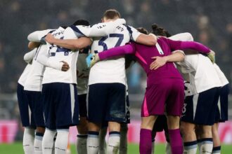 Luiz's family really wants Tottenham to appoint title-winning 'genius' manager