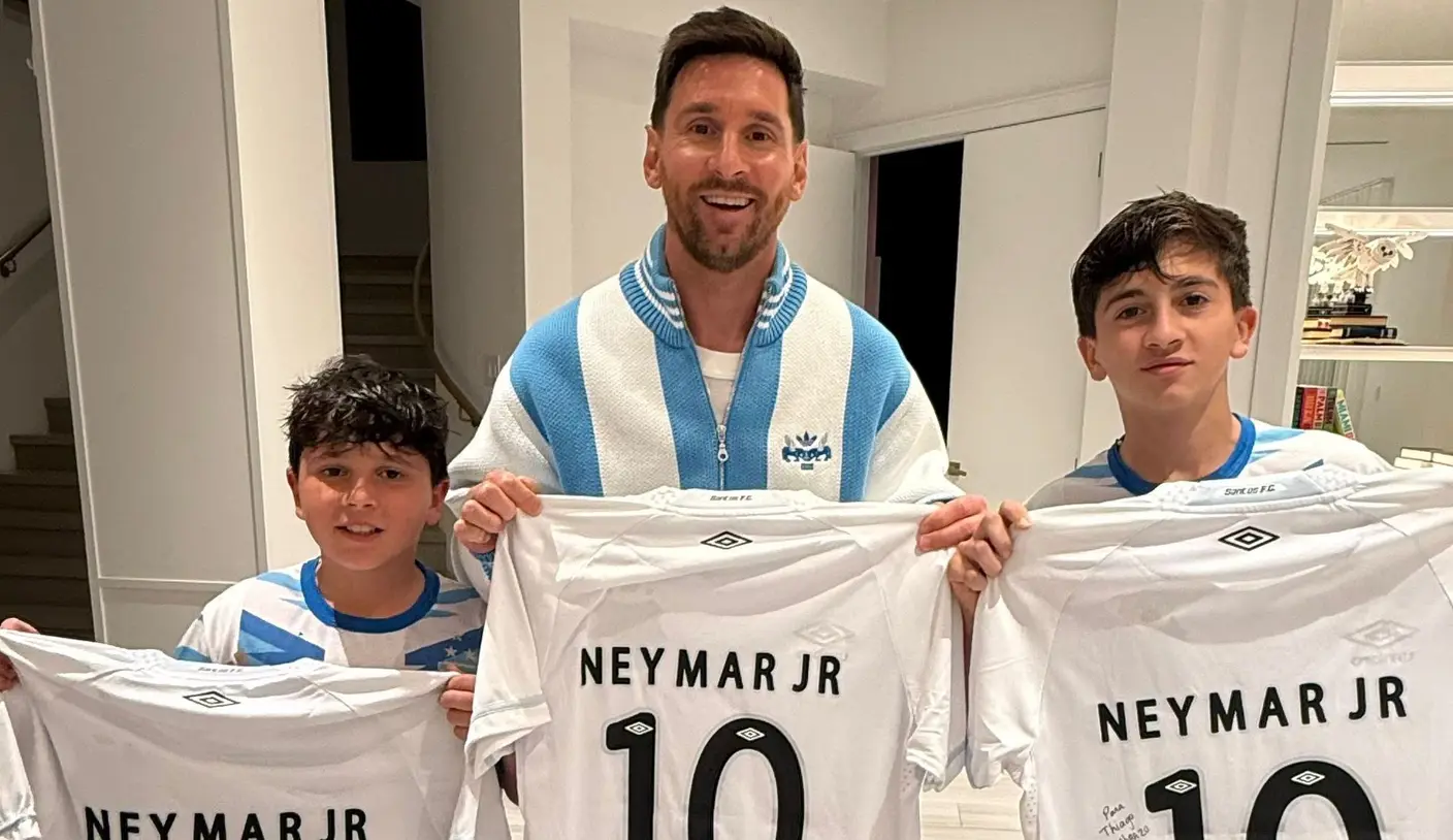 Lionel Messi and sons receive special gift from former Barcelona co-star Neymar