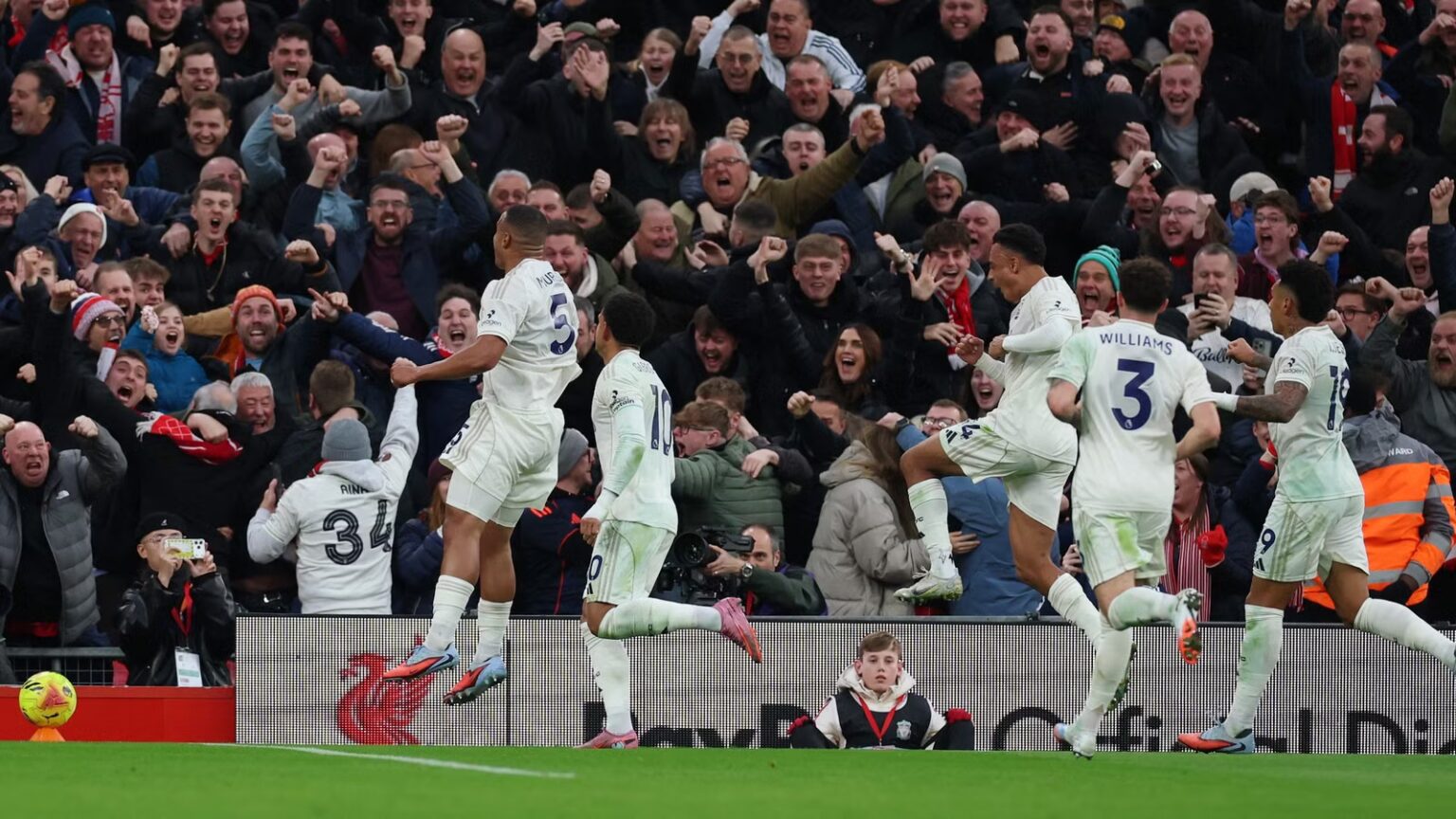 New frontrunner emerges as Chelsea and Liverpool battle to sign Murillo