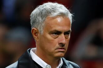 Spurs to appoint 4-2-3-1 manager in London in preparation for new manager Mourinho