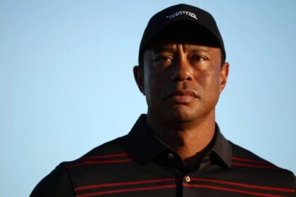 Tiger Woods named by USGA for top amateur golf award
