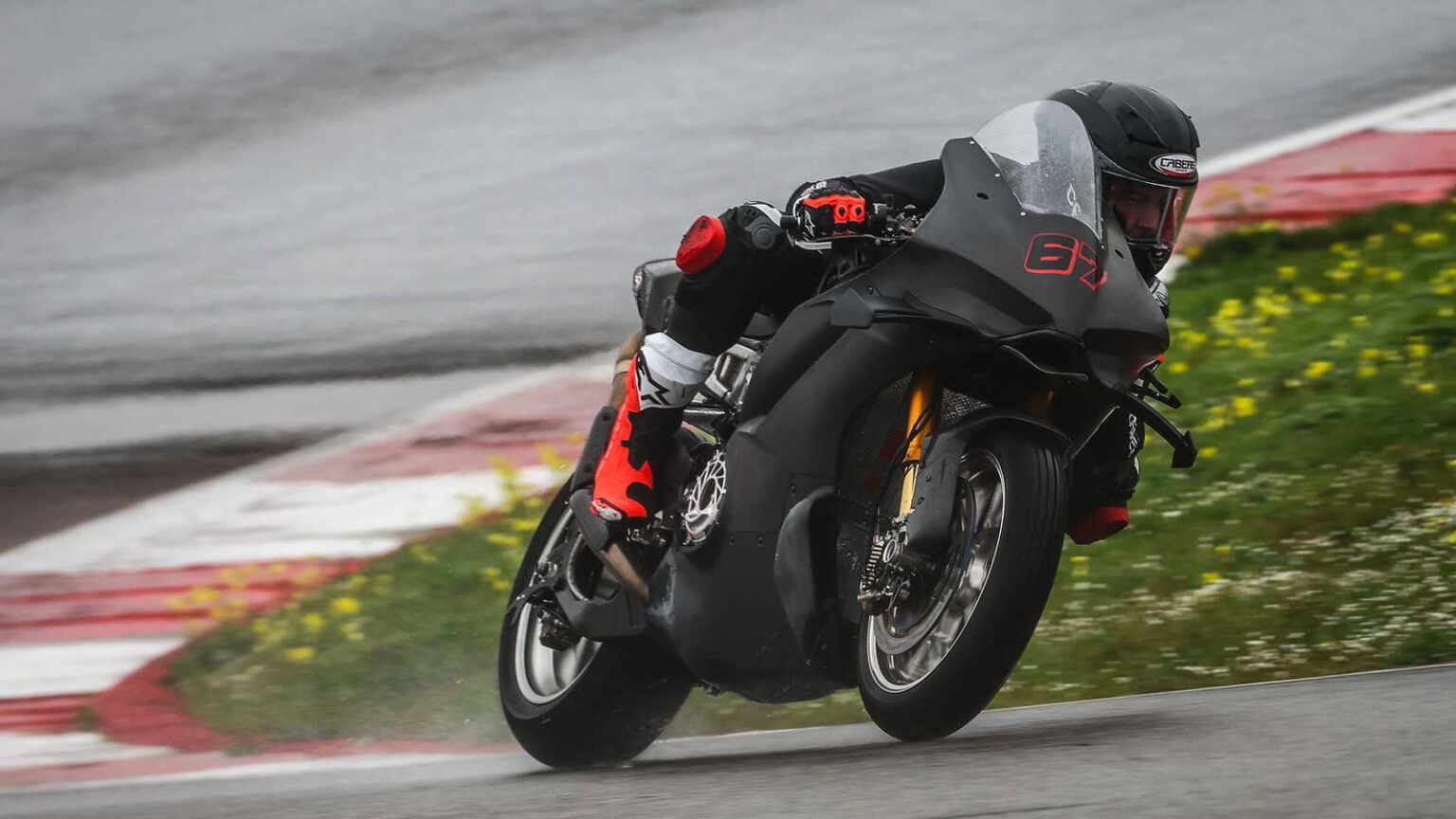 ``Dry running is important'' for new SBK players in the 2026 World SBK after losing in Europe