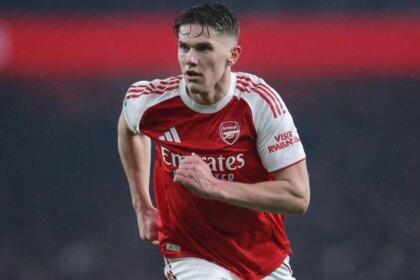 Arsenal and Brentford clash in battle for Premier League title, with focus on Champions League qualification